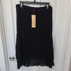 Pelli Pelli Women's Black High-Low Skirt
